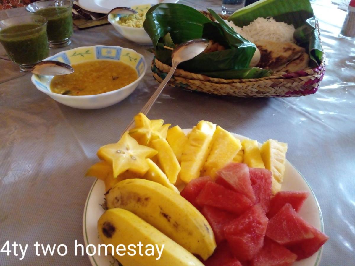 4Ty Two Homestay Galle Exterior foto