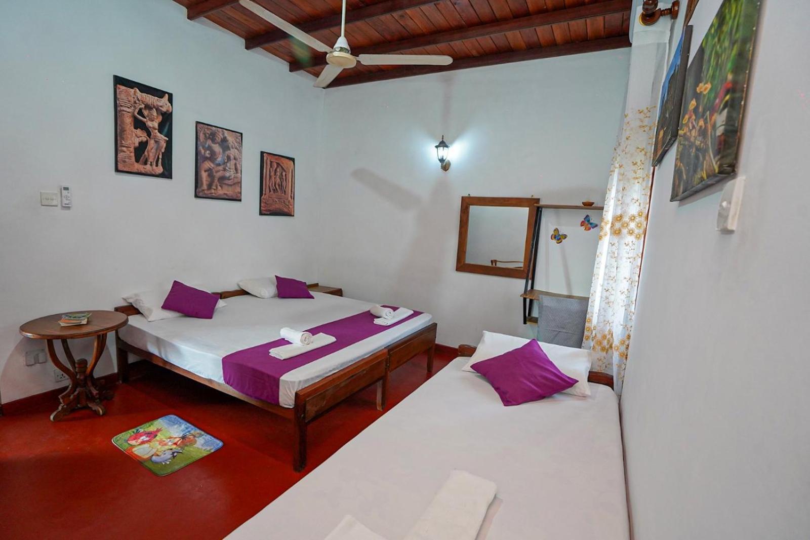 4Ty Two Homestay Galle Exterior foto