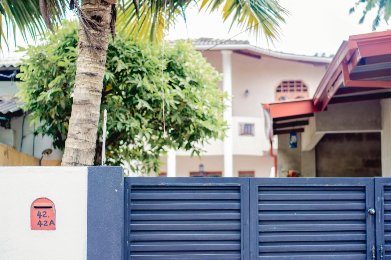 4Ty Two Homestay Galle Exterior foto